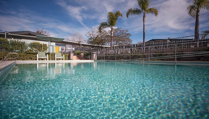 Pool and jacuzzi at Wesley Palms