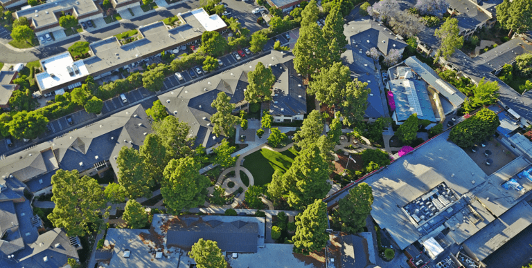 An aerial view of the Vista del Monte community