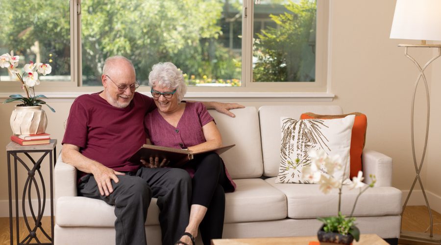 couple of seniors reading